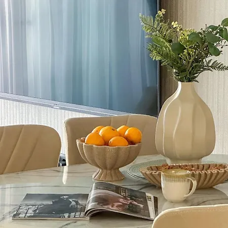 Qoople Triumph 17 Near Cleopatra Apartamento