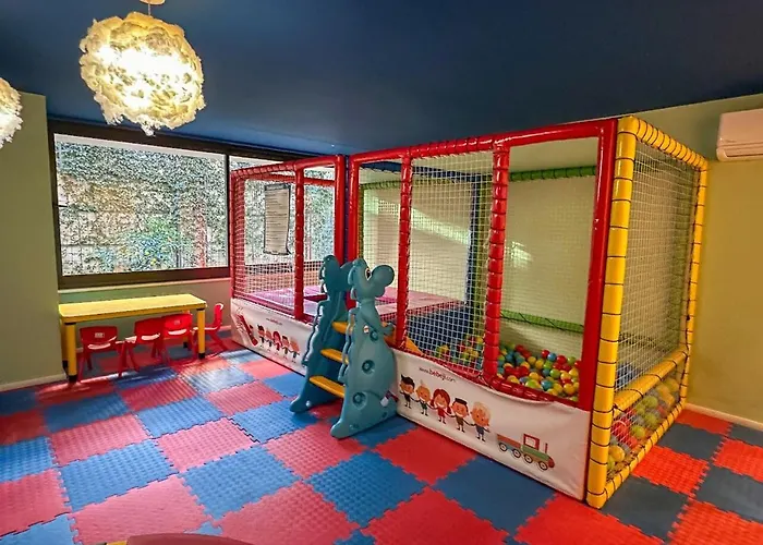 Qoople Triumph 17 Near Cleopatra * Алания